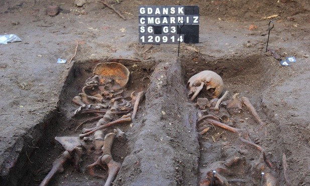 Gdańsk: IPN odnalazł szczątki 35 osób