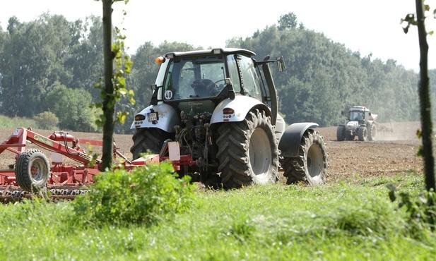 Zabrał ciągnik, stracił pracę