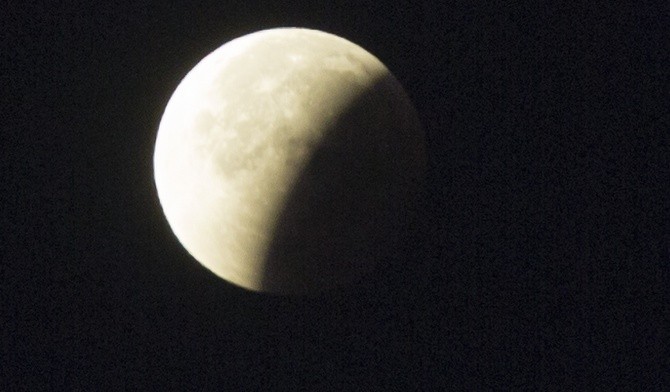  Księżyc jest nam niezbędny, jeśli chcemy lecieć na Marsa