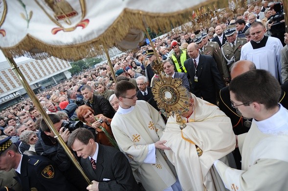 Centralna procesja Bożego Ciała w archidiecezji warszawskiej powróci na tradycyjną trasę