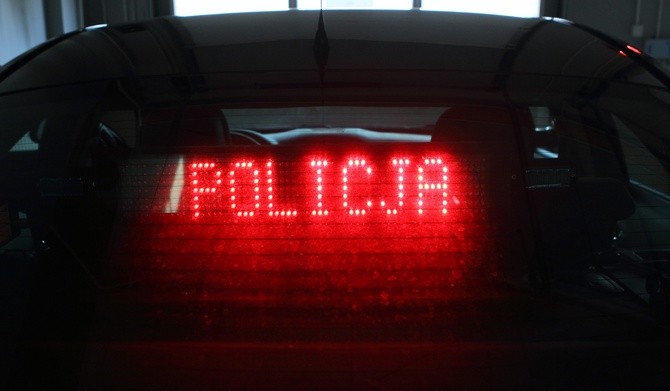 Mężczyźni podróżujący z detektorem urządzeń szpiegowskich trafili do aresztu