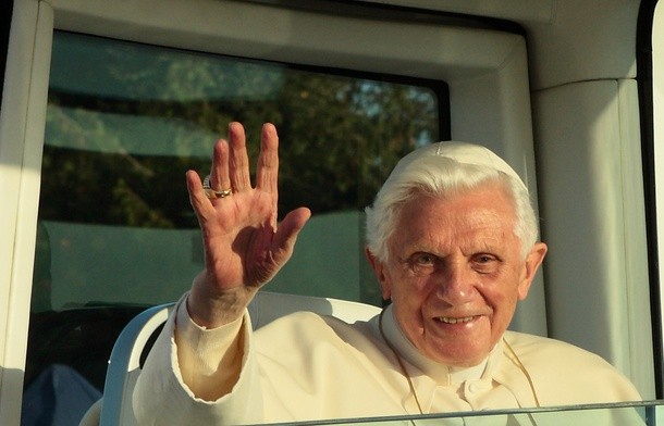 Papież Senior