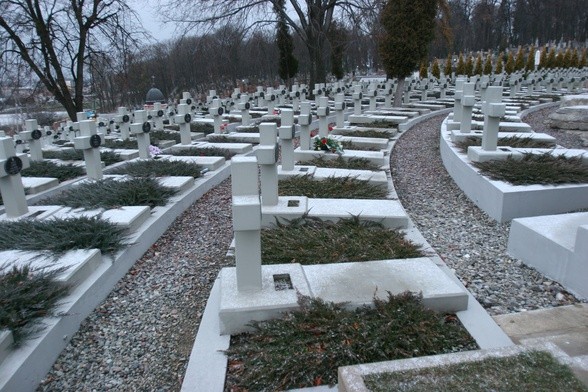 Na Cmentarzu Łyczakowskim