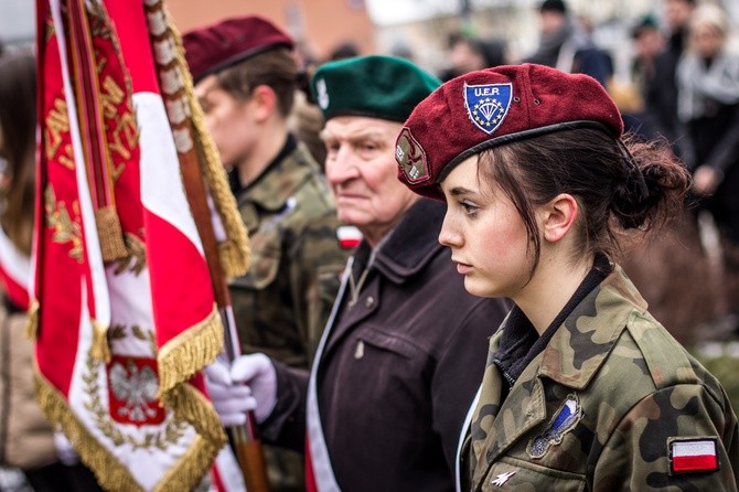 Cześć i chwała bohaterom!