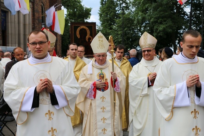 Diecezja płocka żegna Czarną Madonnę