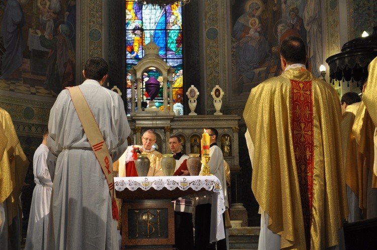 Msza Krzyżma w płockiej katedrze