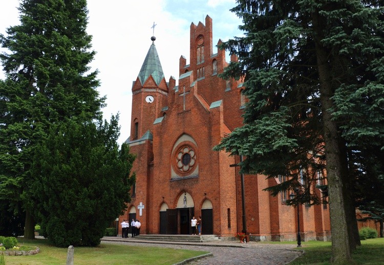 Peregrynacja figury św. Michała Archanioła w Miłomłynie