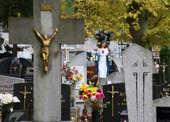 Cmentarz w Ryjewie