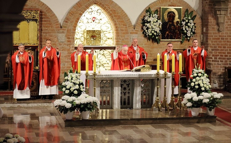 Bierzmowanie - parafia św. Mikołaja