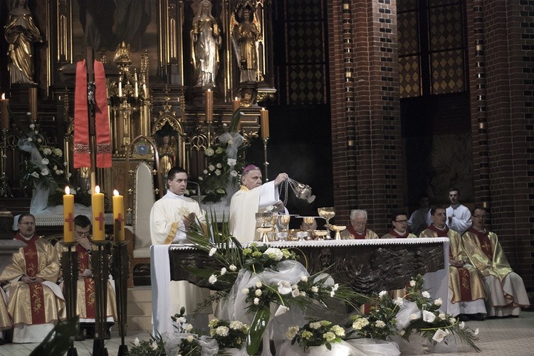 Liturgia Wigilii Paschalnej 2015 w Gliwicach