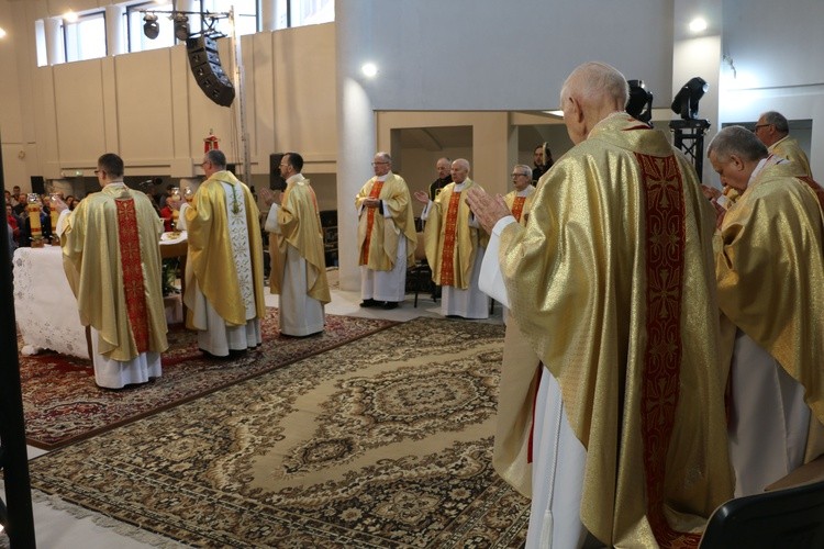 Płock. Święto Miłosierdzia w sanktuarium - cz. 2