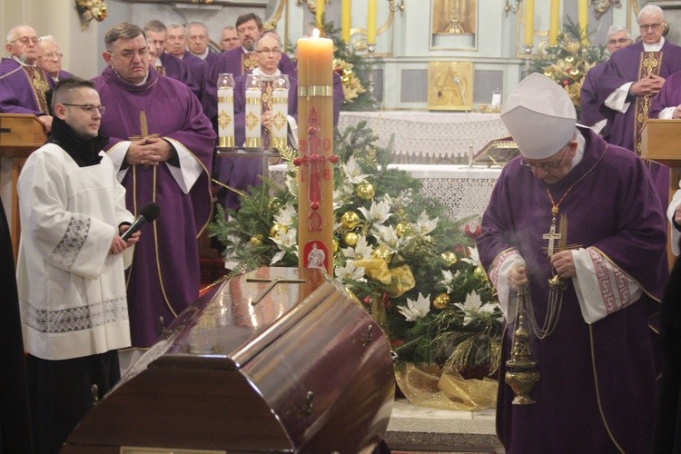 Pogrzeb ks. kan. Mieczysława Zdanowskiego
