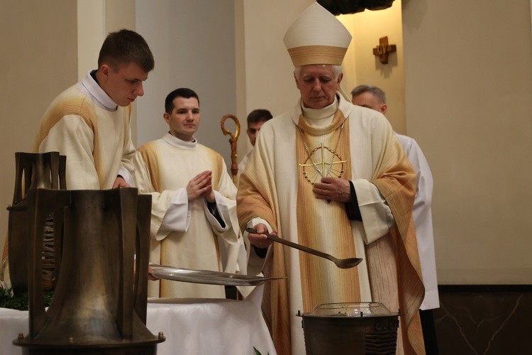 Msza Krzyżma w katedrze Chrystusa Króla cz.2