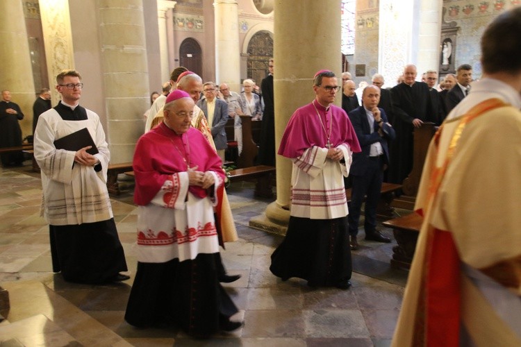 Płock. Dziękczynienie za posługę biskupa Piotra Libery