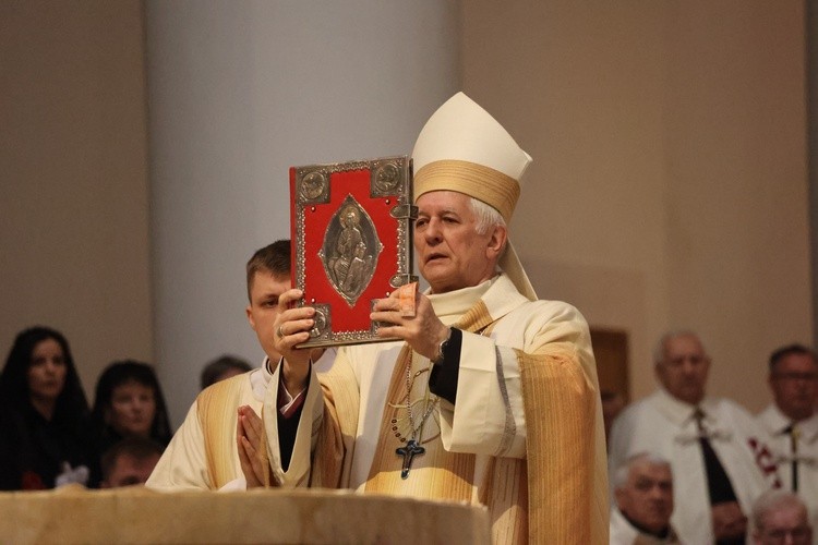 Msza Krzyżma w katedrze Chrystusa Króla cz.2