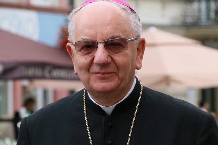 Abp Stanisław Budzik