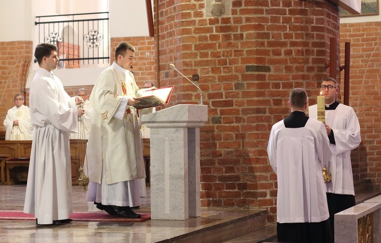 Msza Krzyżma w katedrze elbląskiej