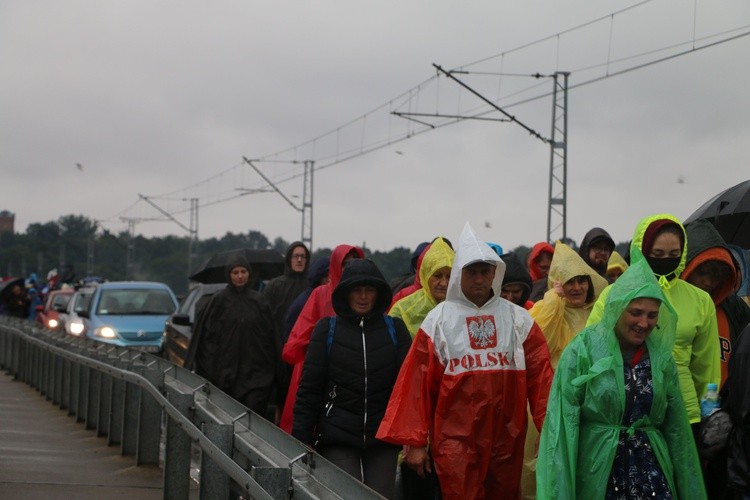 Pielgrzymka na Jasną Górę. Wyjście z Płocka cz. 2