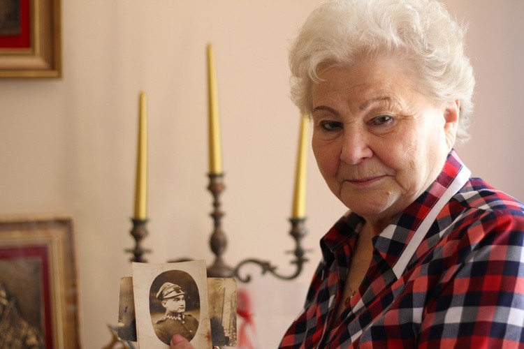 Helena Sędzicka z Ciechanowa po 80 latach wspomina wojenną tułaczkę na nieludzkiej ziemi.