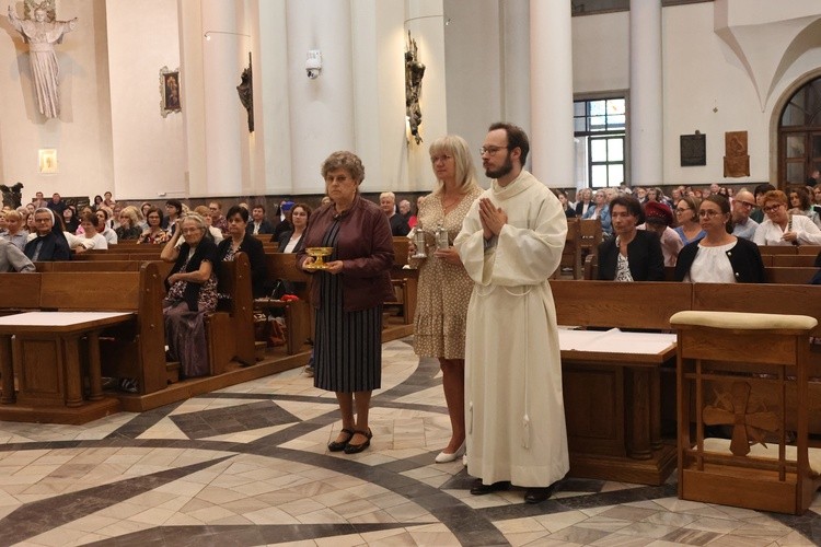 Jubileusz katechetów i nauczycieli w katedrze cz. 2