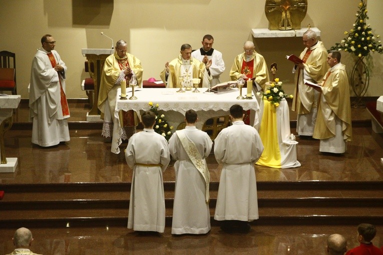 Relikwie św. Jana Pawła II w Rusinowicach