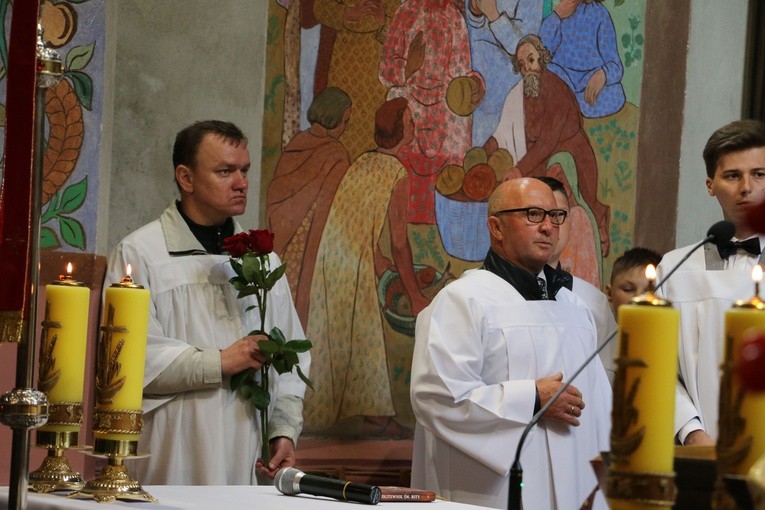 Niedzbórz. Wprowadzenie relikwii św. Rity
