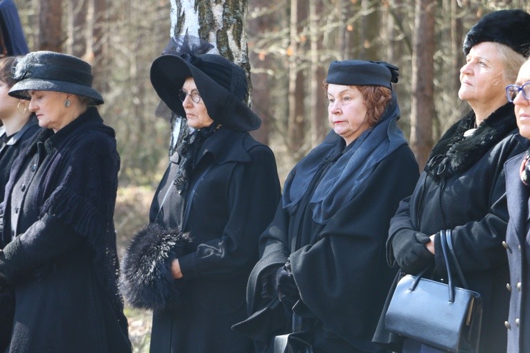 Uroczystości patriotyczne k. Radzanowa n. Wkrą