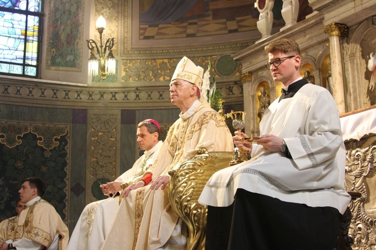 Płock. Święcenia kapłańskie - część 2.