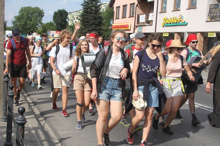 Pielgrzymka 2019. Obiad w Gostyninie