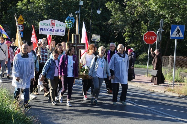 Płock. Wyjście pielgrzymki do Skępego