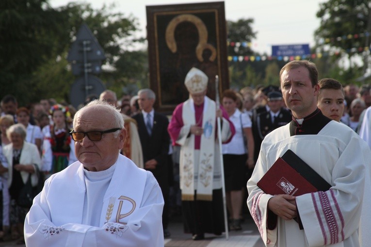 Krajkowo. Nawiedzenie w parafii Trójcy Świętej
