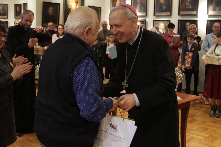 Płock. Wręczenie nagród w konkursie OTK