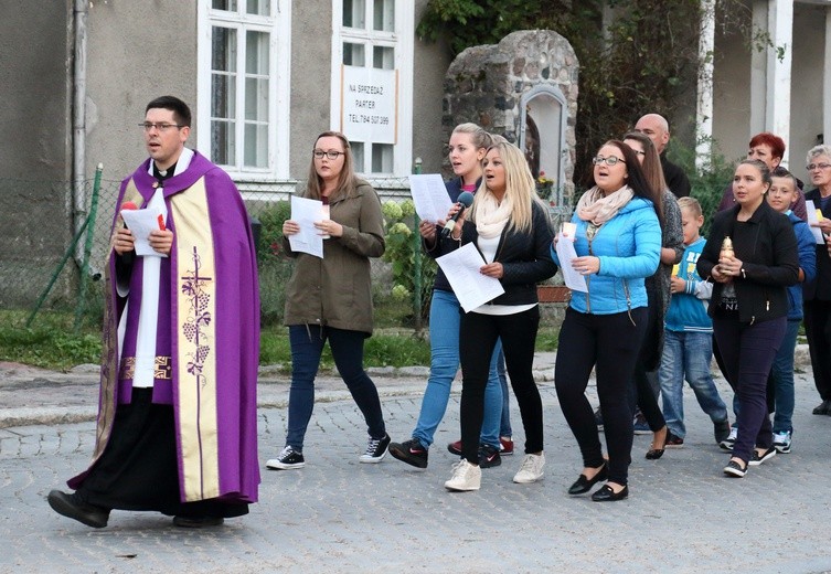 Zielonka Pasłęcka-Droga Krzyżowa