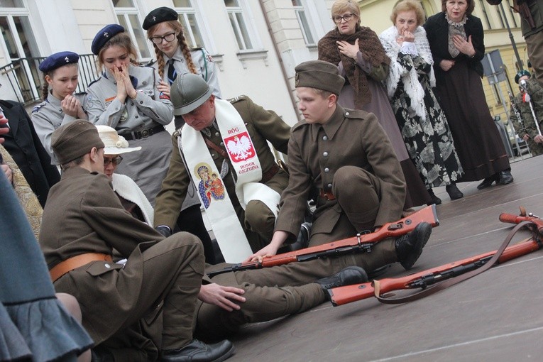 95 lat z Krzyżem Walecznych
