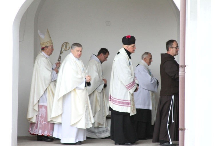 Abp Henryk Muszyński w Skępem