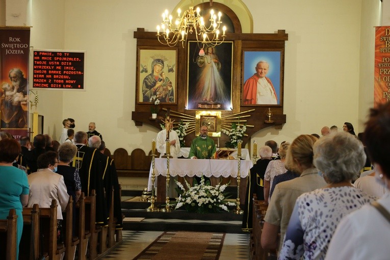 Gostynin. Chorągiew Miłosierdzia Bożego