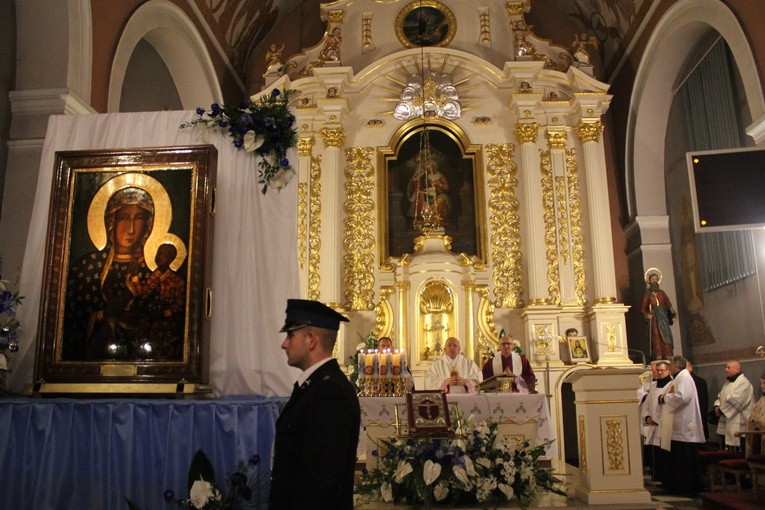 Pomiechowo I. Nawiedzenie w parafii św. Anny