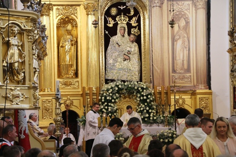 Czerwińsk. 50. rocznica koronacji obrazu Matki Bożej, cz. I