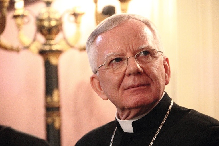 Abp Marek Jędraszewski o szczycie na temat ochrony nieletnich w Kościele