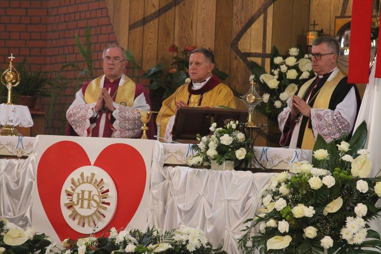 Abp Mieczysław Mokrzycki w Mławie. Cz. I