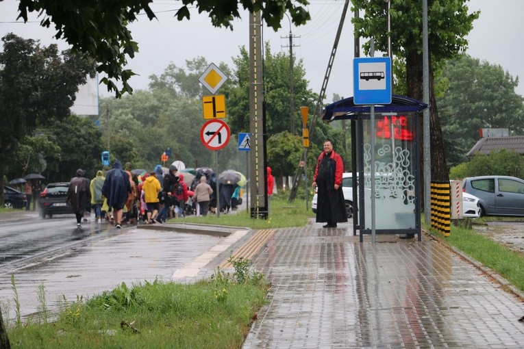 Pielgrzymka na Jasną Górę. Wyjście z Płocka cz. 2