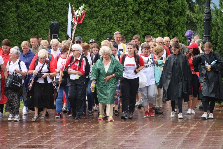 Gostynin. Pielgrzymka na Jasną Górę 2023 - obiad