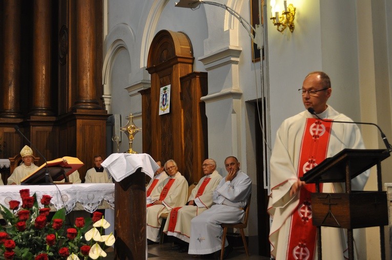 Relikwie św. Jana Pawła II w Płocku Radziwiu