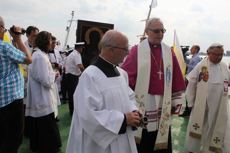 Peregrynacja - przeprawa Wisłą