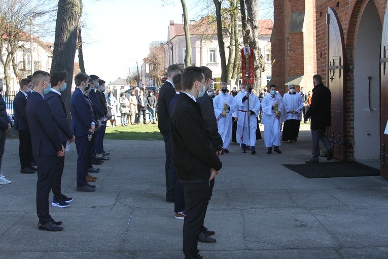 Maków Mazowiecki. Poświęcenie krzyża morowego