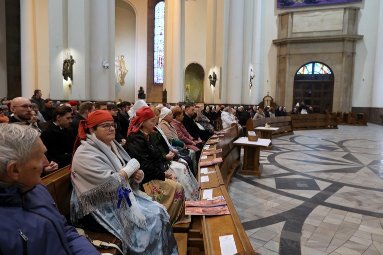 Uroczystość Chrystusa Króla w katowickiej katedrze cz. 1