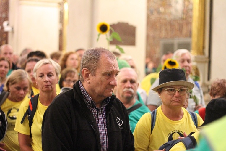 Pielgrzymka. W kaplicy Matki Bożej