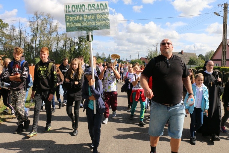 Rostkowo. Pielgrzymka dzieci (część I)