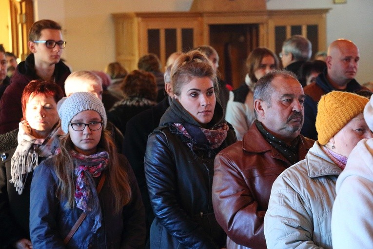 Wprowadzenie relikwii do kościoła Miłosierdzia Bożego w Malborku