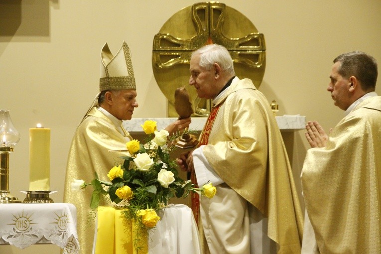 Relikwie św. Jana Pawła II w Rusinowicach